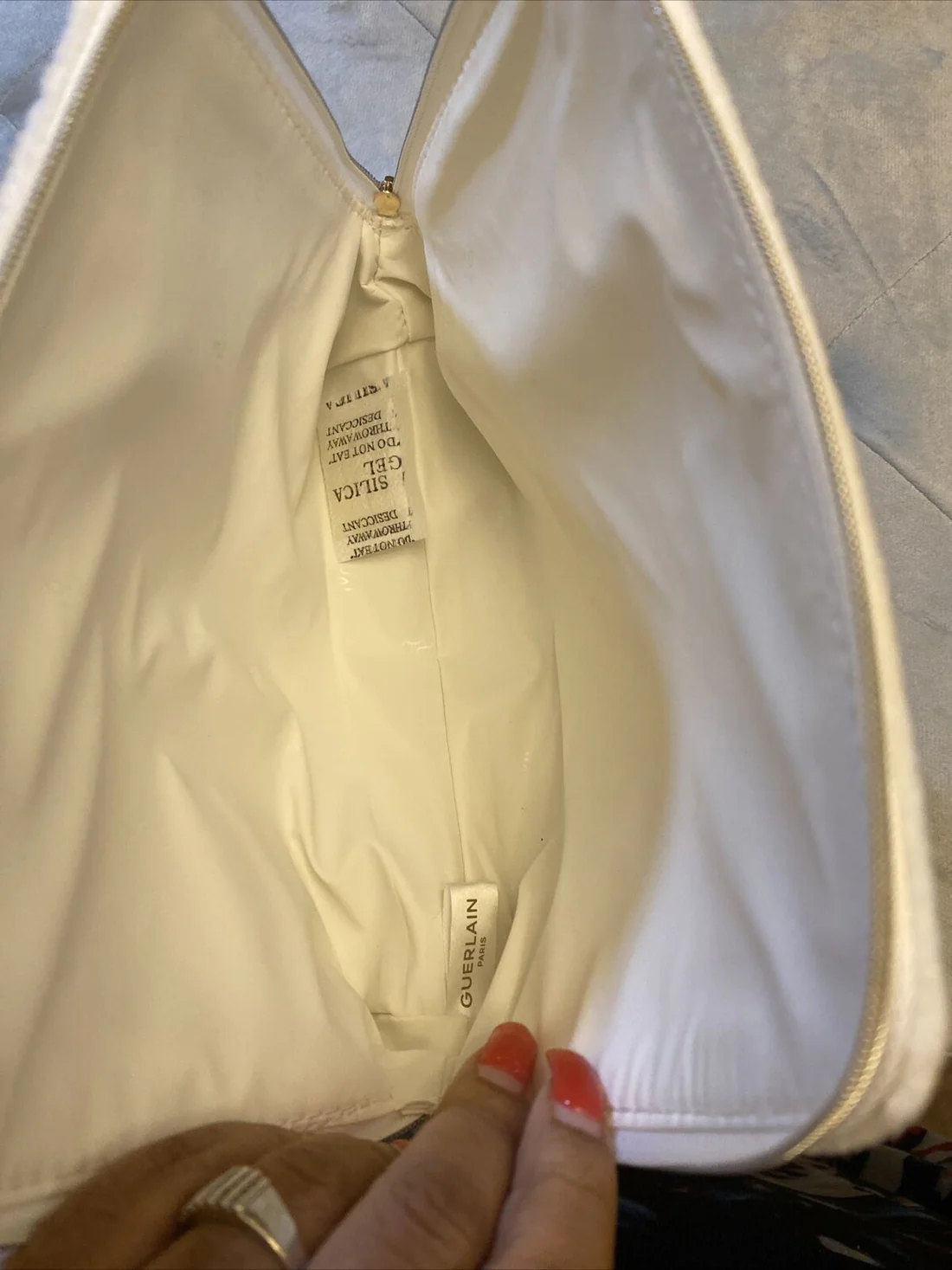Guerlain Paris Cosmetic/ purse insert bag - Image 4