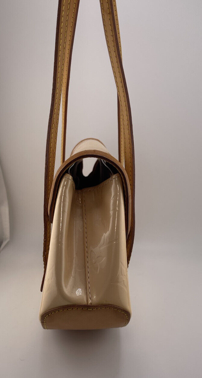 Louis Vuitton Biscayne Monogram Vernis Leather - EUC - Image 3