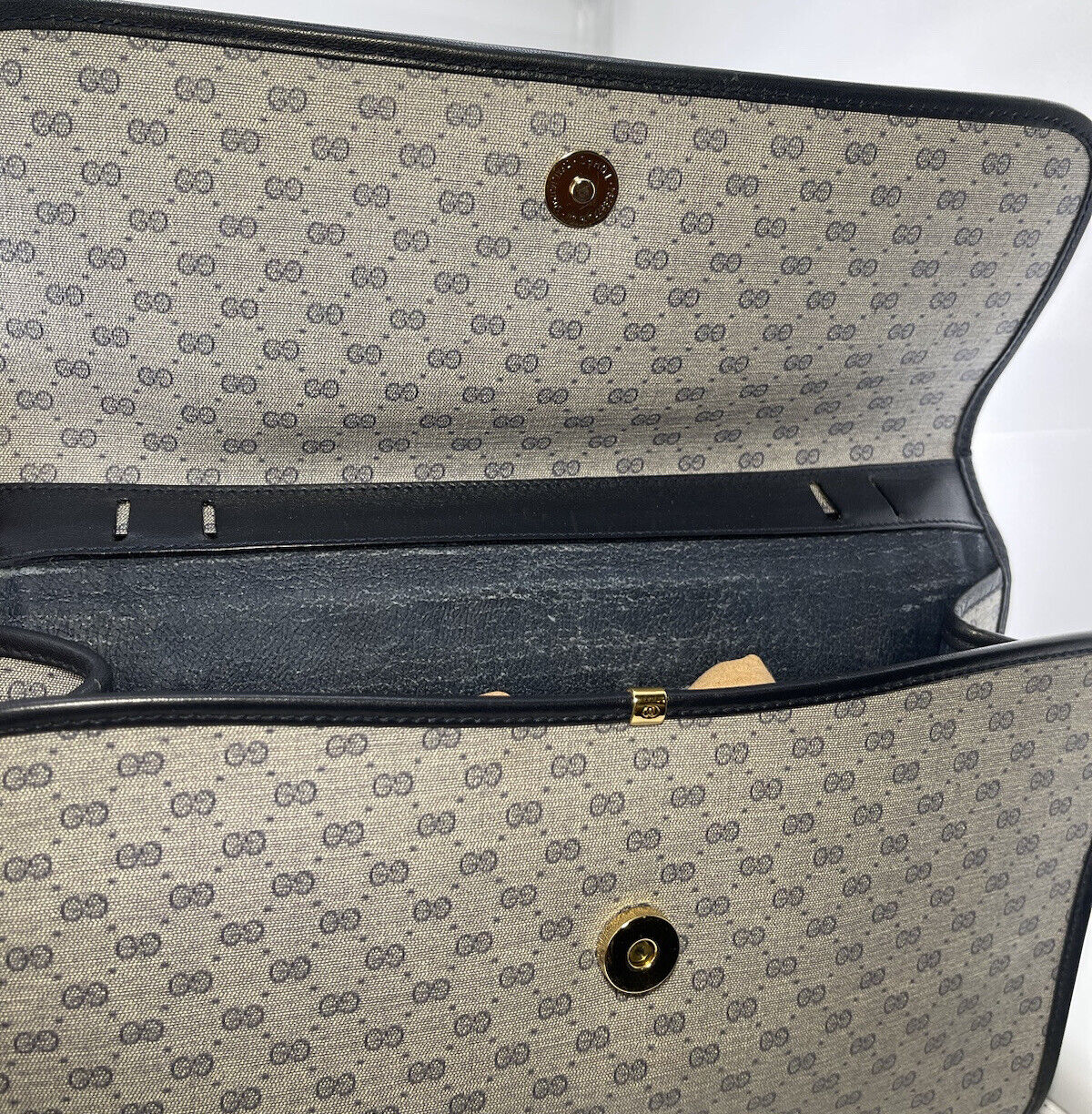 Vintage Gucci Micro GG Monogram Clutch - Image 6